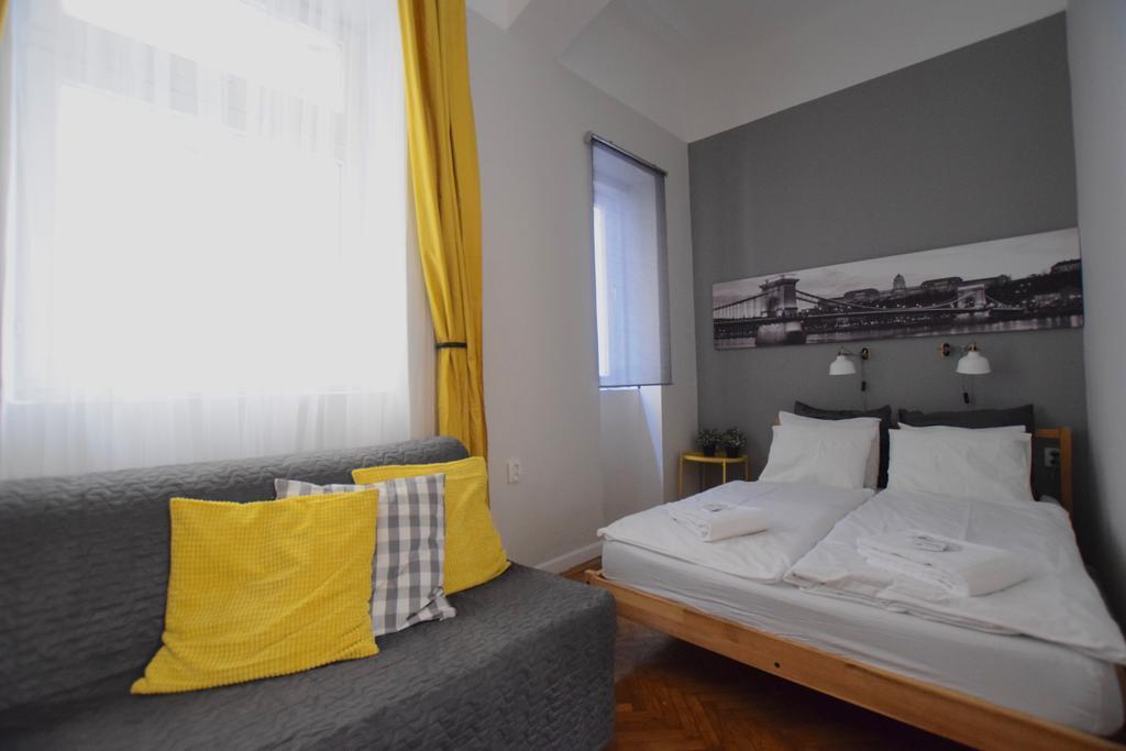 Standard Apartment By Hi5 - Chainbridge Budapeste Exterior foto